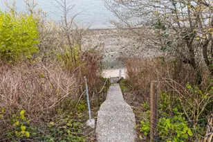 1682 NE Grandview Blvd, Keyport, WA 98345 - Photo 33