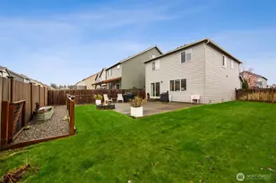10501 190th St E, Puyallup, WA 98374 - Photo 21