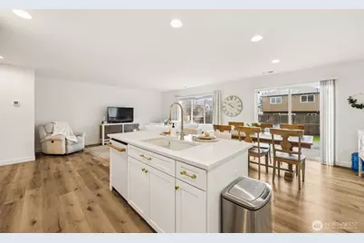 10501 190th Street E, Puyallup, WA 98374 - Photo 7