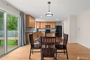 23412 SE 260th Ct, Maple Valley, WA 98038 - Photo 9