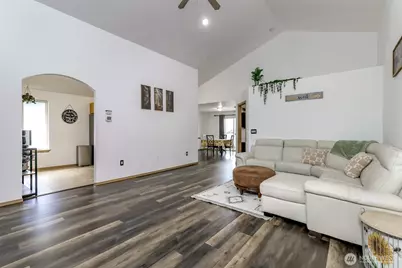 774 Carriage Court Drive W, Eatonville, WA 98328 - Photo 7