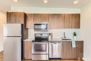 1601 N 45th St, Seattle, WA 98103 - Photo 13