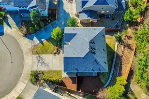 8402 121st Pl SE, Newcastle, WA 98056 - Photo 39