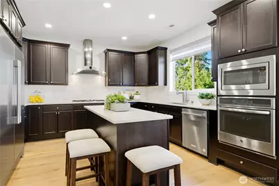 8402 121st Place SE, Newcastle, WA 98056 - Photo 11