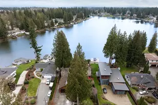 6358 S Island Dr E, Bonney Lake, WA 98391 - Photo 31