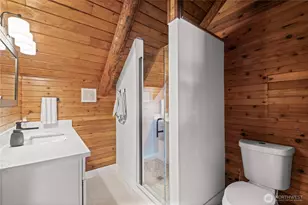 6358 S Island Dr E, Bonney Lake, WA 98391 - Photo 25