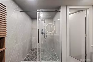 6358 S Island Dr E, Bonney Lake, WA 98391 - Photo 21