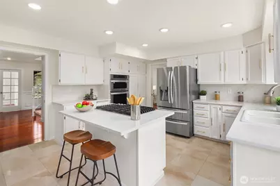 1734 Ilwaco Avenue NE, Renton, WA 98059 - Photo 17