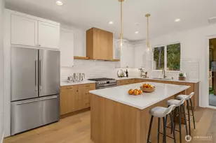 13728 NE 101st St, Kirkland, WA 98033 - Photo 5