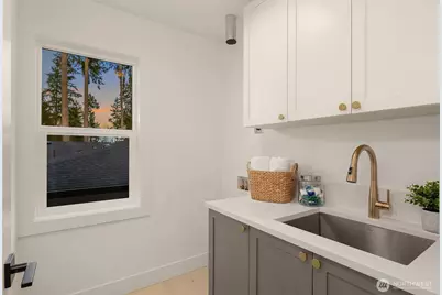 13728 NE 101st Street, Kirkland, WA 98033 - Photo 15