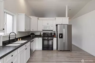 230 May Street W, Port Orchard, WA 98366 - Photo 11