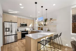 520 N 102nd St, Seattle, WA 98133 - Photo 5