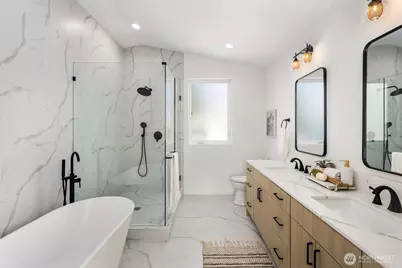 520 N 102nd Street, Seattle, WA 98133 - Photo 11