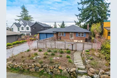 7247 36th Avenue SW, Seattle, WA 98126 - Photo 3