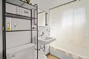 1571 Dutch Hollow Dr, Freeland, WA 98249 - Photo 13