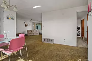 1571 Dutch Hollow Dr, Freeland, WA 98249 - Photo 3