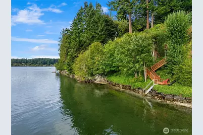 12145 Arrow Point Loop NE, Bainbridge Island, WA 98110 - Photo 31