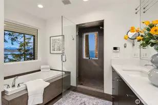 12145 Arrow Point Loop NE, Bainbridge Island, WA 98110 - Photo 19