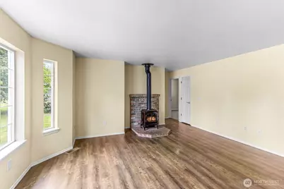 218 Saint Helens Way, Winlock, WA 98596 - Photo 5
