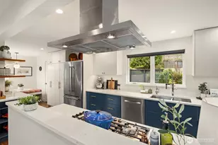 5218 Ivanhoe Pl NE, Seattle, WA 98105 - Photo 23