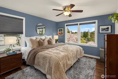 5218 Ivanhoe Place NE, Seattle, WA 98105 - Photo 25