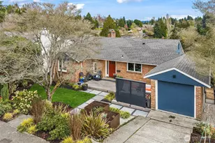 5218 Ivanhoe Pl NE, Seattle, WA 98105 - Photo 37