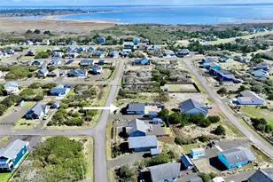 419 N Portal Loop SW, Ocean Shores, WA 98569 - Photo 11