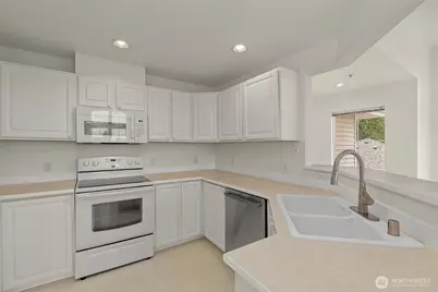 5239 164th Avenue SE #14-3, Bellevue, WA 98006 - Photo 11