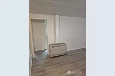 317 7th Street SW #3, Puyallup, WA 98371 - Photo 3