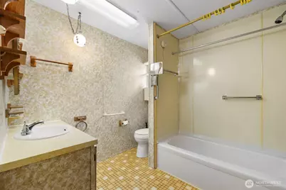 4449 Beach Drive E #22, Port Orchard, WA 98366 - Photo 13