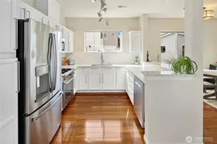 14915 38th Dr SE, Bothell, WA 98012 - Photo 5