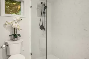 555 Kirkland Way, Kirkland, WA 98033 - Photo 13