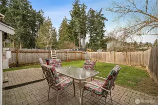 4911 N Vista Dr E, Bonney Lake, WA 98391 - Photo 21
