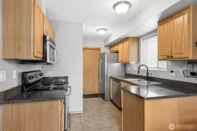 4911 N Vista Drive E #1, Bonney Lake, WA 98391 - Photo 9