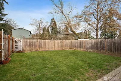 4911 N Vista Drive E #1, Bonney Lake, WA 98391 - Photo 23