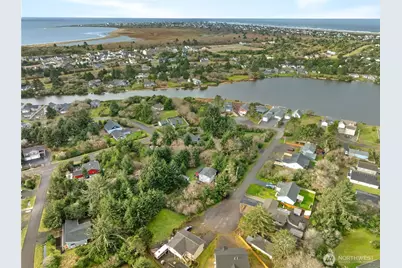 855 Hake Court SW, Ocean Shores, WA 98569 - Photo 5