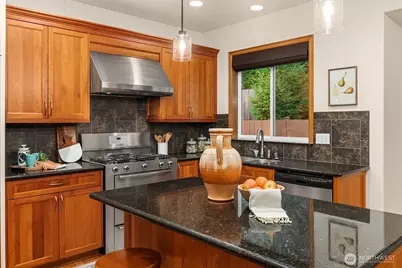 4727 245th Lane SE, Sammamish, WA 98074 - Photo 13