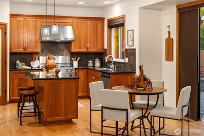 4727 245th Lane SE, Sammamish, WA 98074 - Photo 11