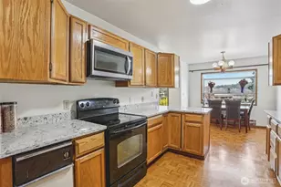 17440 NE 38th St, Redmond, WA 98052 - Photo 7