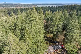 371 Sunset Dr, Oak Harbor, WA 98277 - Photo 3