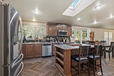 371 Sunset Drive, Oak Harbor, WA 98277 - Photo 9