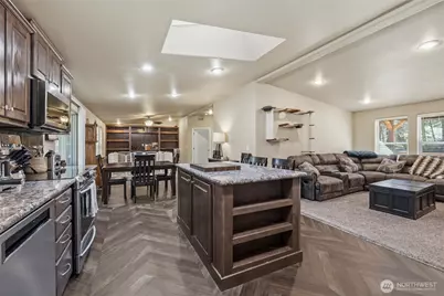 371 Sunset Drive, Oak Harbor, WA 98277 - Photo 11