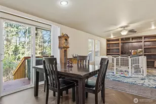 371 Sunset Dr, Oak Harbor, WA 98277 - Photo 15