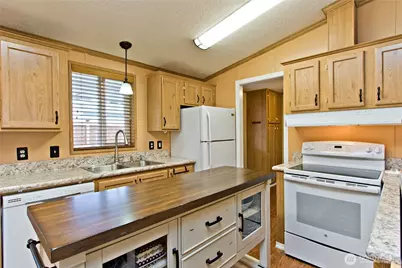 27484 149th Place SE #81, Kent, WA 98042 - Photo 13