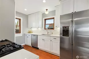 1121 Chester Ave, Bremerton, WA 98337 - Photo 11