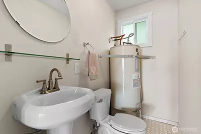 8032 SW Hawthorne Lane, Vashon, WA 98070 - Photo 19