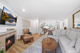 25025 SE Klahanie Blvd, Sammamish, WA 98029 - Photo 1