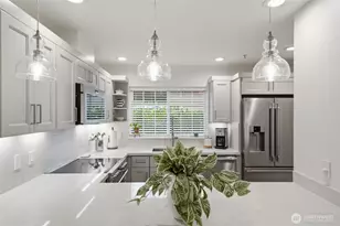 25025 SE Klahanie Blvd, Sammamish, WA 98029 - Photo 11