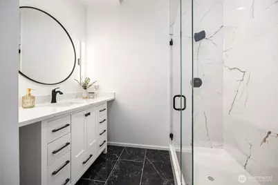 11870 SE 5th Street, Bellevue, WA 98005 - Photo 29