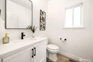 11870 SE 5th St, Bellevue, WA 98005 - Photo 13